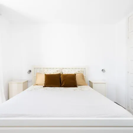 3 50m From The Americas Promenade With Heated Pool Apartment *