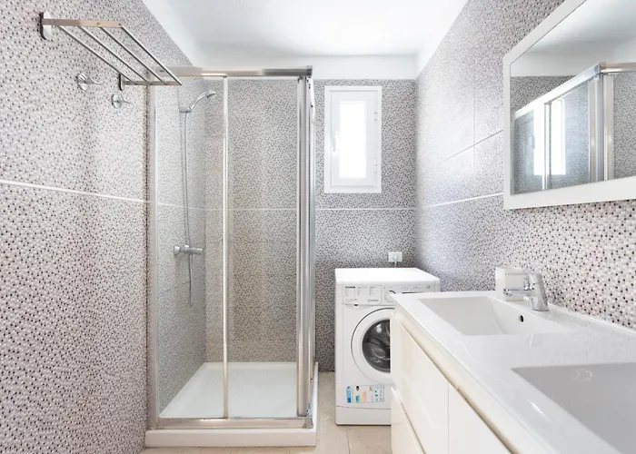 3 50m From The Americas Promenade With Heated Pool *