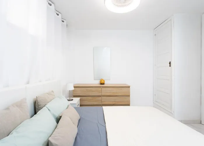 3 50m From The Americas Promenade With Heated Pool * أرونا