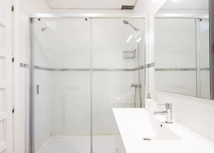 3 50m From The Americas Promenade With Heated Pool * أرونا